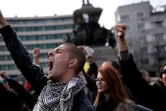 Biểu tình bùng nổ tại Bulgaria, Tây Ban Nha và Hy Lạp