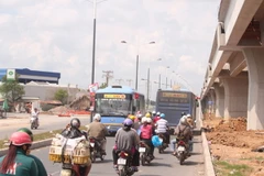 Cấm tất cả các phương tiện lưu thông trên cầu Hóa An từ 2/5