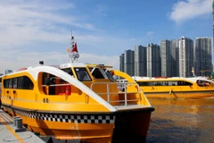 Tuyến buýt đường sông số 1. (Ảnh: Hoàng Hải/TTXVN)