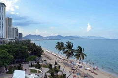 Bãi biển Nha Trang. (Ảnh: Thanh Hà/TTXVN)