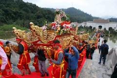 Lễ rước kiệu trong ngày khai hội Yên Tử-Xuân Mậu Tuất 2018. (Ảnh: Quý Trung/TTXVN)