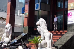 Xung quanh việc dùng linh vật ngoại lai: Không hiểu nên dùng bừa