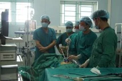 Phẫu thuật nội soi ở Bệnh viện Đa khoa tỉnh Hà Giang. (Nguồn: ytehagiang.org.vn)
