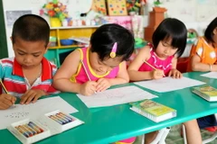 Quy định về tiêu chuẩn xã, phường, thị trấn phù hợp với trẻ em