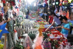 Hàng Việt đang chiếm ưu thế trên thị trường Giáng sinh 2014