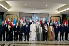 Các đại biểu chụp ảnh tại Hội nghị thượng đỉnh Liên đoàn Arab (AL). (Ảnh: AFP/TTXVN)