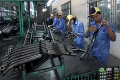 Mức lương tối thiểu vùng áp dụng cho doanh nghiệp từ 2015