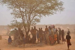 Các nước nghèo nhất bị "bỏ rơi" trong cuộc chiến biến đổi khí hậu