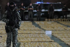 Tây Ban Nha thu giữ gần một tấn cocaine ngoài khơi đảo Canary