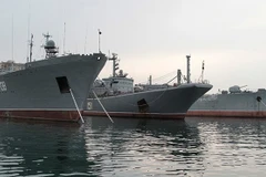 Tàu Nga bắn trúng mục tiêu phức tạp khi tập trận tại Biển Đen