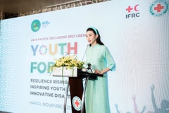 Thùy Tiên phát biểu tại diễn đàn. (Ảnh: CTV/Vienam+)