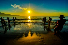 Bình Minh ở Sơn Trà, Đà Nẵng. (Ảnh: Đỗ Ngọc Hà)