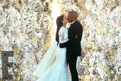 Công bố ảnh đám cưới xa hoa của Kim Kardashian và Kanye West