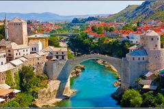 Mostar - Nước xanh chảy mãi dưới chân cầu