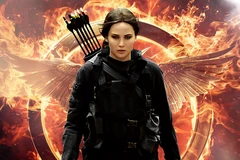 Trailer ''Mockingjay Part 1'' hé lộ sự khốc liệt của Trò chơi sinh tử
