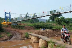 Điện Biên: Bà con mòn mỏi chờ cầu treo Sam Lang được sửa chữa