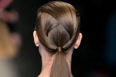 5 kiểu buộc tóc đuôi ngựa độc đáo khiến bạn trẻ trung, cá tính