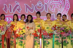 Người Việt tại Séc tưng bừng kỷ niệm 60 năm ngày giải phóng Thủ đô