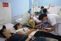 Số công nhân Công ty MCNEX Vina bị ngộ độc tiếp tục tăng