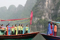 Bảo tồn làn điệu hát giao duyên vùng biển di sản Vịnh Hạ Long