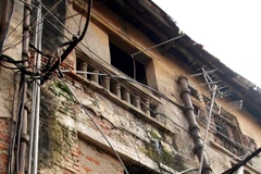 Quảng Ninh di dời khẩn cấp 54 hộ dân ra khỏi chung cư xuống cấp