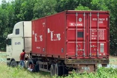 Bắt gọn nhóm chuyên trộm hàng đông lạnh trong containter