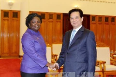 Thủ tướng Nguyễn Tấn Dũng tiếp bà Victoria Kwakwa, Giám đốc Quốc gia WB tại Việt Nam. (Ảnh: An Đăng/TTXVN)