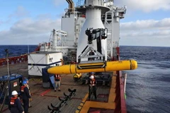 [Photo] Triển khai Bluefin-21 tìm máy bay mất tích MH370