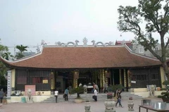 Hà Nội: Yêu cầu tháo dỡ bảng Led tại cụm di tích Bia Bà La Khê