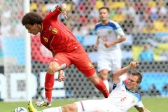 Người mẫu Bỉ sẽ cưới CĐV bất kỳ nếu đội nhà đăng quang