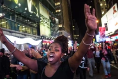 Vụ Ferguson: 400 người đã bị lực lượng an ninh Mỹ bắt giữ 