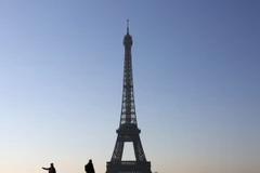 Tháp Eiffel ở Paris, Pháp ngày 10/5. (Nguồn: AFP/TTXVN)
