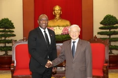 Tổng Bí thư Nguyễn Phú Trọng tiếp Chủ tịch Thượng viện kiêm Chủ tịch Quốc hội Cộng hòa Haiti Youri Latortue thăm chính thức Việt Nam. (Ảnh: Trí Dũng/TTXVN)