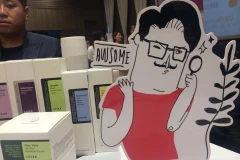 Các sản phẩm của COSRX tại triển lãm. (Nguồn: Vietnam+)