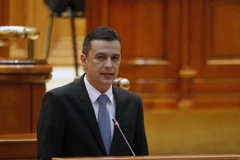 Thủ tướng Sorin Grindeanu phát biểu trước phiên bỏ phiếu tín nhiệm tại Quốc hội ở thủ đô Bucharest, ngày 4/1. (Nguồn: THX/TTXVN)