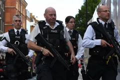 Cảnh sát Anh tuần tra tại London sau vụ tấn công, ngày 4/6. (Nguồn: AFP/TTXVN)