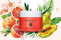 Sản phẩm Glam​skin tại sự kiện với màu sắc bắt mắt. (Nguồn: Vietnam+)