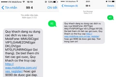 Những tin nhắn trả về từ hệ thống khiến khách hàng sững sờ vì chưa từng biết máy điện thoại của mình có cài dịch vụ này. (Ảnh: Vietnam+)