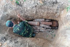 Số bom đạn trước khi bị hủy nổ. (Nguồn: TTXVN)