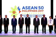 Các Ngoại trưởng tại lễ khai mạc Hội nghị AMM lần thứ 50 ở Manila (Philippines) ngày 5/8. (Nguồn: EPA/TTXVN)