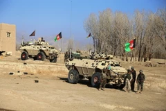 Lực lượng an ninh Afghanistan trong chiến dịch truy quét phiến quân ở tỉnh Ghazni. (Nguồn: THX/TTXVN)