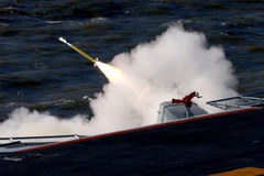 Trung Quốc diễn tập bắn đạn thật trên biển Bột Hải hồi năm 2016. (Nguồn: Reuters)