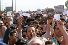 Những giáo viên người Kurd biểu tình phản đối chính quyền vì chậm trả lương tại tỉnh Sulaimaniyah, Iraq ngày 27/9/2016. (Nguồn: Reuters)