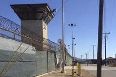 Bên ngoài trại giam số 6 tại trung tâm giam giữ của quân đội Mỹ trên Vịnh Guantanamo ngày 10/12/2016. (Nguồn: AP/TTXVN)