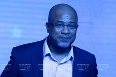 Chàng ca sỹ Mỹ và hành trình đi tìm người mẹ Việt không mệt mỏi