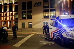  Cảnh sát phong tỏa hiện trường vụ tấn công ở Brussels. (Nguồn: THX/TTXVN)