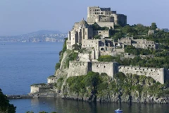  Đảo Ischia - địa điểm du lịch nổi tiếng của Italy - vừa trải qua một trận động đất. (Nguồn: smh.com.au)