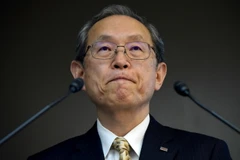  Chủ tịch Tập đoàn Toshiba Satoshi Tsunakawa trong cuộc họp báo ở Tokyo ngày 15/5. (Nguồn: AFP/TTXVN)