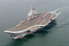 Tàu sân bay Liêu Ninh. (Nguồn: THX/TTXVN)