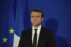 Tổng thống đắc cử Pháp Emmanuel Macron phát biểu sau khi kết quả bầu cử vòng 2 được công bố ở Paris ngày 7/5. (Nguồn: EPA/TTXVN)